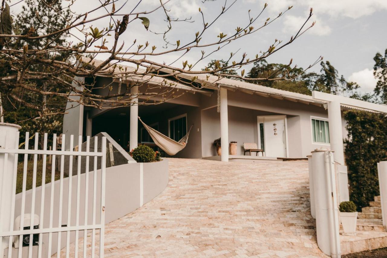 Casa Confortavel Em Local Tranquilo. Rodeio 外观 照片